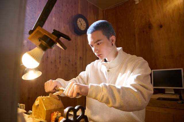 嵐翔真（C）⾼野⽔登／フトンチラシ／Storm Labels