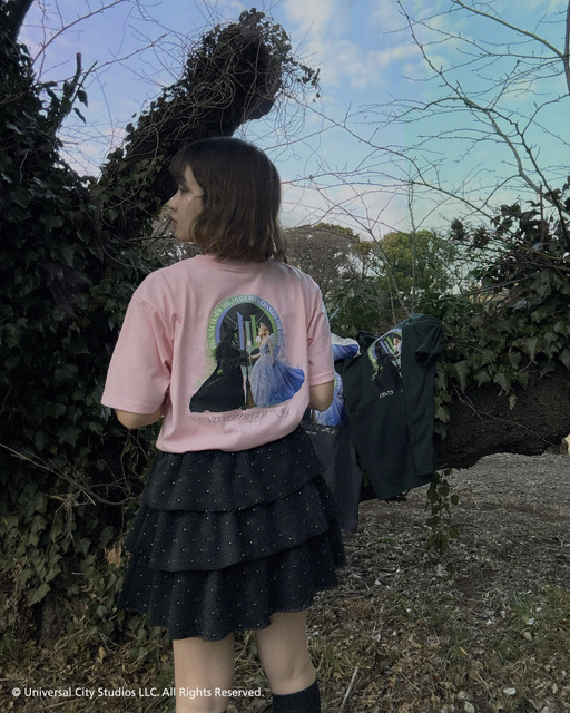 アクリルキーホルダー付 WICKEDコラボTシャツ (Q11125)