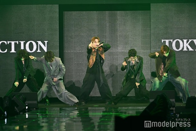 STARGLOW（C）モデルプレス