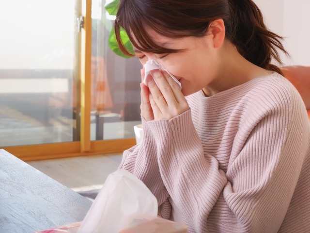 花粉症で止まらない鼻水とくしゃみ。原因は「肺」だった⁉弱ったバリア機能には“白キクラゲ茶”がおすすめ
