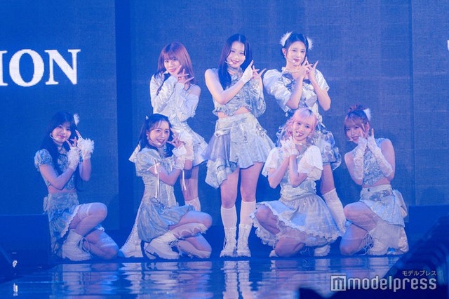 ME:I（C）モデルプレス