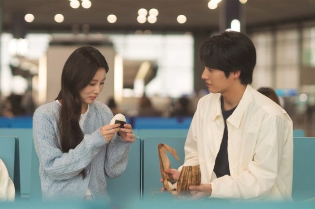 カン・ヘウォン、赤楚衛二／第10話より（C）「キンパとおにぎり」製作員会