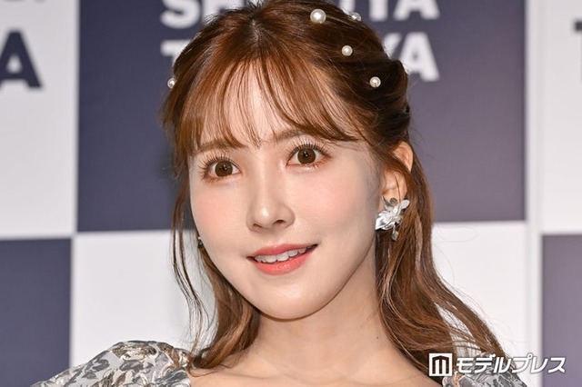 三上悠亜（C）モデルプレス