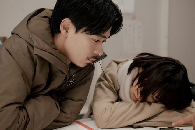 成田凌、杉咲花「冬のなんかさ、春のなんかね」第9話（C）日本テレビ