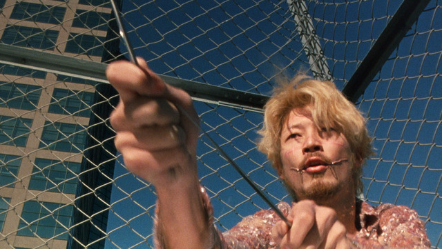 『殺し屋１ 4K』©山本英夫/小学館「殺し屋1」製作委員会2001