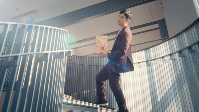 CM「コク旨かるび焼肉風てりたま」