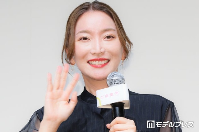 加藤綾菜（C）モデルプレス