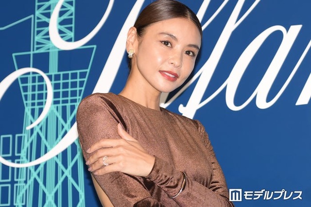 滝沢眞規子（C）モデルプレス