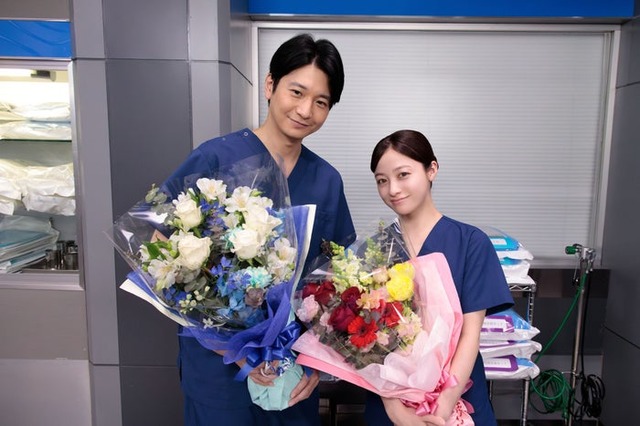 向井理、橋本環奈（C）フジテレビ