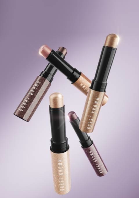 ボビイ ブラウン、水光のような輝きを宿す「クリスタル アイシャドウ スティック」誕生