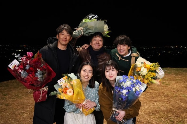 （後列左から）反町隆史、大森南朋、津田健次郎（前列左から）木竜麻生、福本莉子（C）フジテレビ