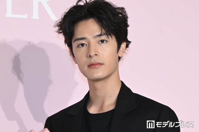 イベントに登場した塩野瑛久（C）モデルプレス