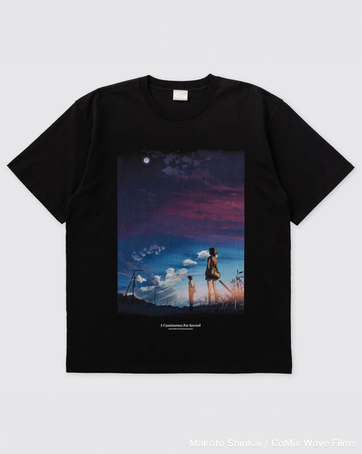 『秒速5センチメートル』×  FCW コスモナウトT　■価格：¥9,900（税込) ■サイズ：M / L / XL / XXL