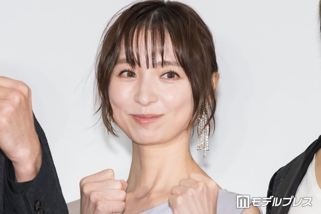 篠田麻里子（C）モデルプレス