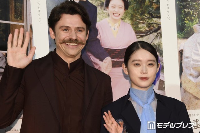 トミー・バストウ、高石あかり（C）モデルプレス