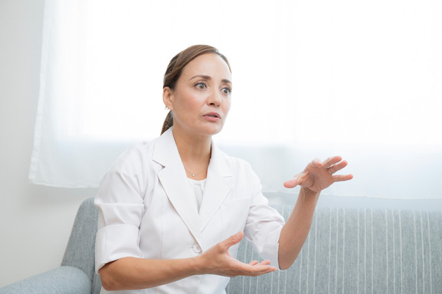 猛暑より地味に要注意！「春の寒暖差が招く自律神経の乱れを放置すると不調だけでなく…」最小限に抑えるため外出時にできる簡単なことは？【石原新菜先生が解説】