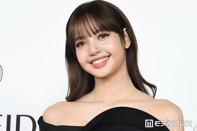 リサ（C）モデルプレス