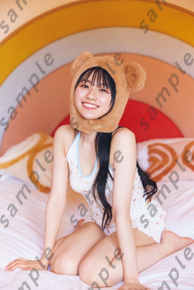 川崎桜／封入特典ポストカード（撮影／須江隆治）