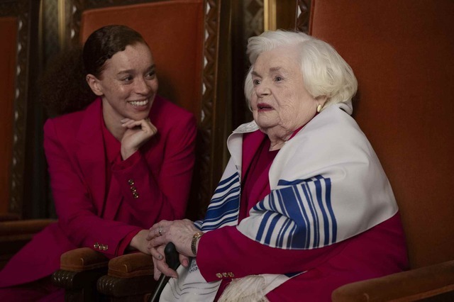 『エレノアってグレイト。』© 2025 ELEANOR INVISIBLE FILM, LLC AND TRISTAR PRODUCTIONS, INC. ALL RIGHTS RESERVED.