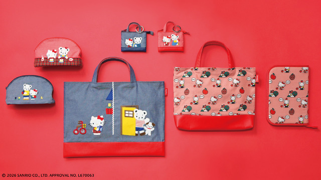 ポーチ 13,200円/デニムバッグ 33,000円/ミニデニムバッグ 9,900円/バッグ（マチ付き）22,000円/マルチケース　16,500円 ※税込