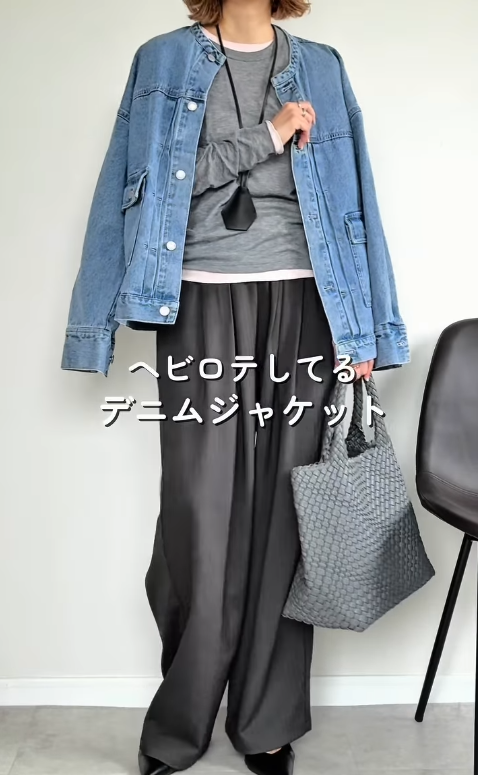 GUの「シアーＴ」は今が買い！デニムジャケットを品よく着こなす大人の春色レイヤード【40代の毎日コーデ】