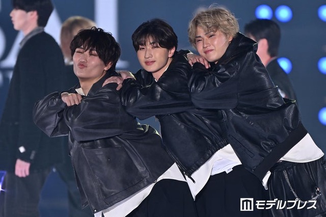 しょう、すず、こう／すずしょうと（C）モデルプレス