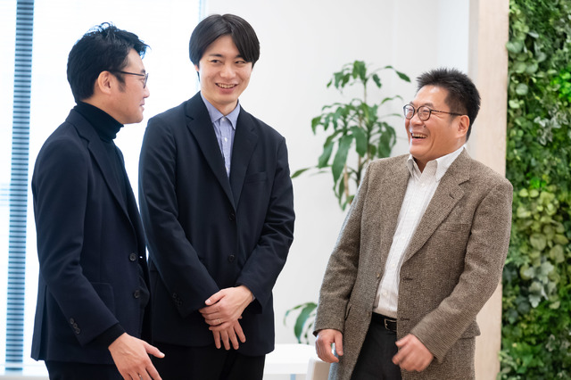 胃のトラブル解決代表選手「タケプロンｓ」が薬局で買えるようになりました！働く更年期世代と胃の「意外な事実」をアリナミン製薬に聞いてみた