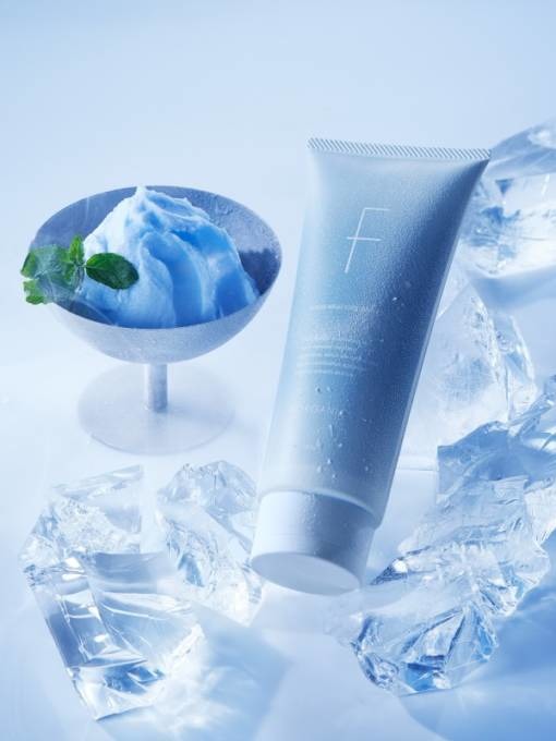 F ORGANICS、スクラブが泡立ってウォッシュへ変化する新感覚の冷感2in1ボディウォッシュ発売