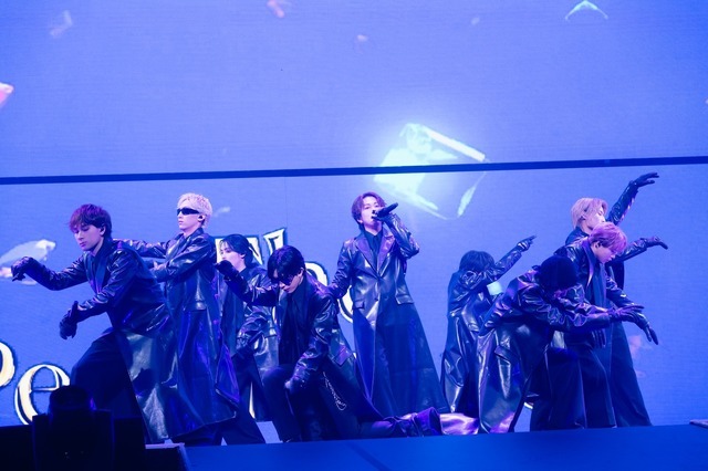 SUPER★DRAGON　撮影：田中聖太郎写真事務所