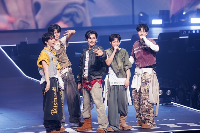 EVNNE　撮影：田中聖太郎写真事務所