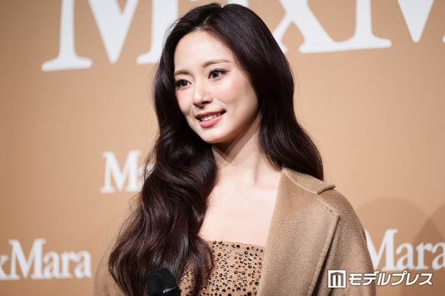 ツウィ（C）モデルプレス