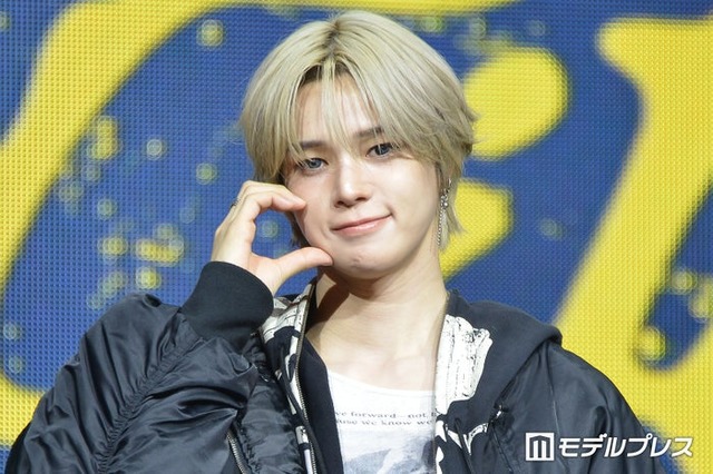 （C）モデルプレス