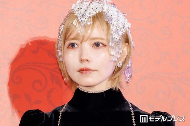 益若つばさ（C）モデルプレス