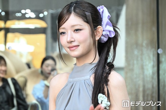 TAMBURINS青山フラッグシップストアに来店したレイ（C）モデルプレス