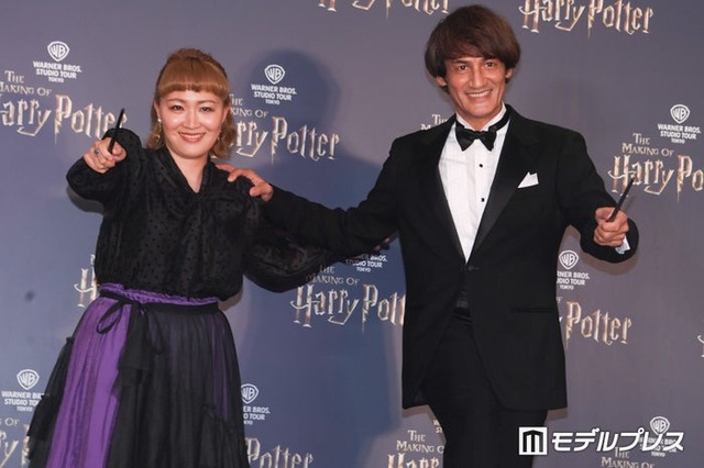 丸山桂里奈、本並健治（C）モデルプレス