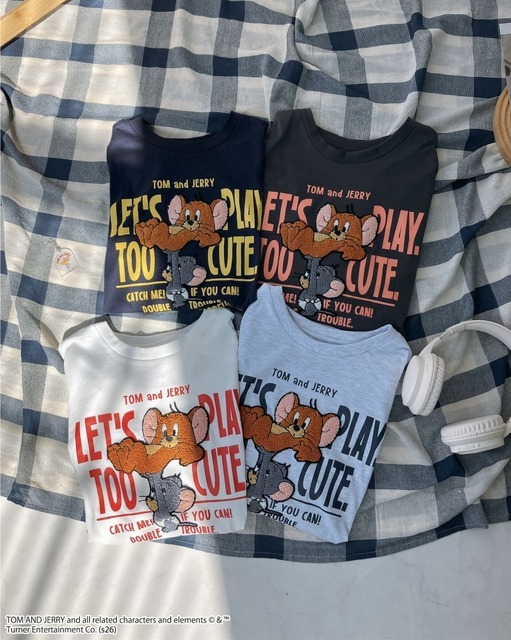 アクリルキーホルダー付　トムとジェリーTシャツ　￥2,450（税込価格 ￥2,695)