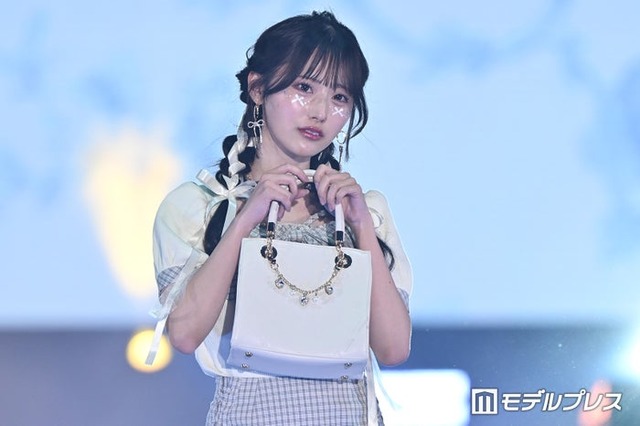 綾瀬ことり（C）モデルプレス