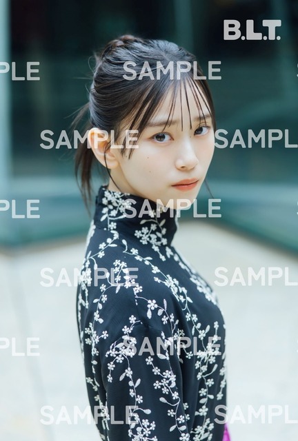 「B.L.T.2026年6月号」ローソンエンタテインメント購入特典ポストカード【山下瞳月（櫻坂46） ポストカードA】