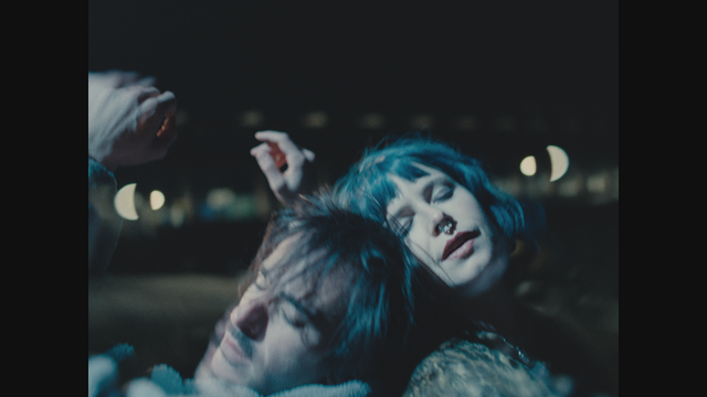 『青い世界の扉が開くとき』