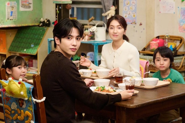 志尊淳、仁村紗和「10回切って倒れない木はない」第3話（C）日本テレビ