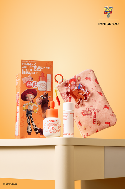 トイ・ストーリー ビタC グリーンティーエンザイム ブライト セラム セット　3,960円（税込）