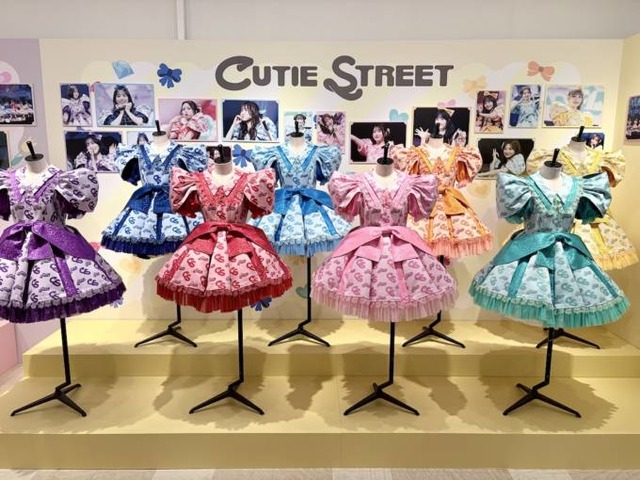 なぜアイドル衣装は“ファッションアーカイブ”になったのか　KAWAII LAB.衣装展にFRUITS ZIPPER、CANDY TUNEら154着が集結
