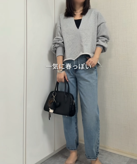 春夏デニムは決めた？足首が出る【GU】ストレートジーンズは、デイリーコーデに活躍しそう！【40代の毎日コーデ】