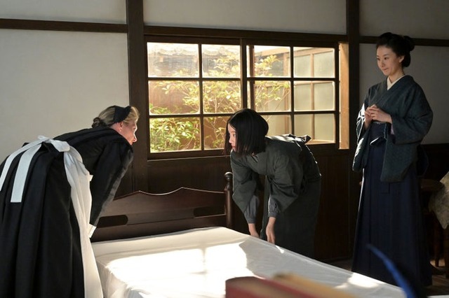 エマ・ハワード、上坂樹里、玄理「風、薫る」第26話（C）NHK