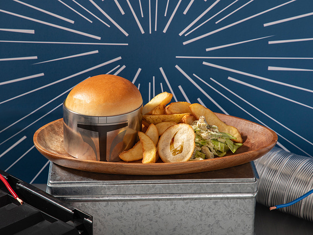 「STAR WARS」CAFE : Galactic Diner© &  Lucasfilm Ltd.