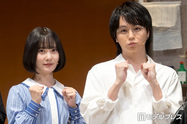 加藤史帆、伊野尾慧（C）モデルプレス