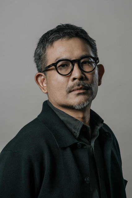 シッティシリー・モンコンシリー監督