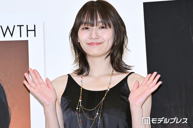 浅川梨奈（C）モデルプレス