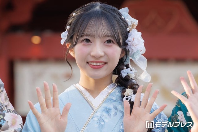 秋山由奈（C）モデルプレス