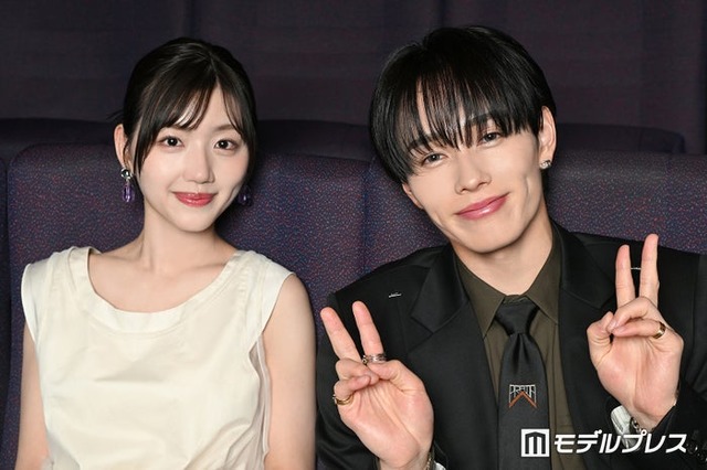インタビューに応じた佐々木美玲、森次政裕（C）モデルプレス